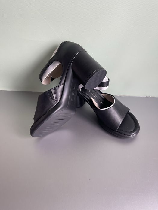 Босоніжки Ecco Sculpted Sandal Lx 55 36 р