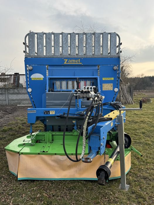 Przyczepa samozbierajaca T635