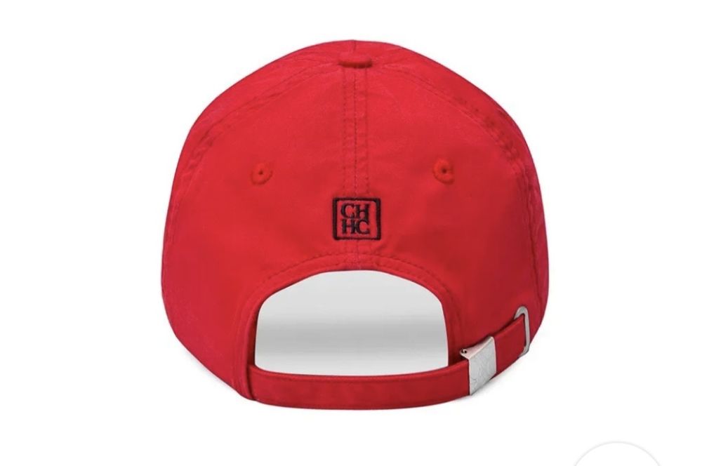 Cap carolina herrera com dustbag