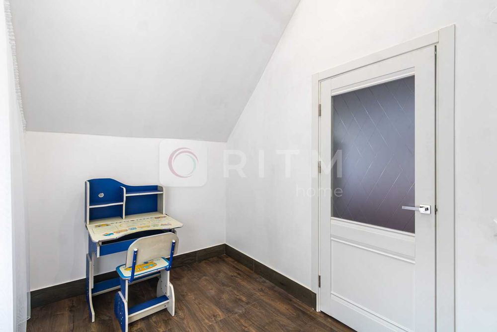 Оренда стильного напівособняка в самому центрі міста