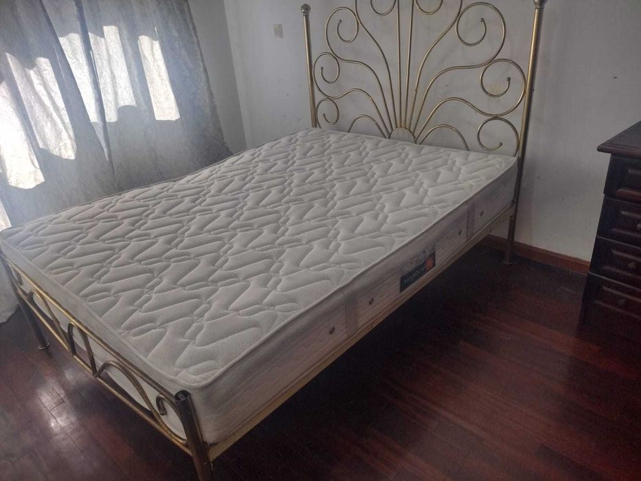 Quarto individual pra arrendar ( Cacém/Lisboa )