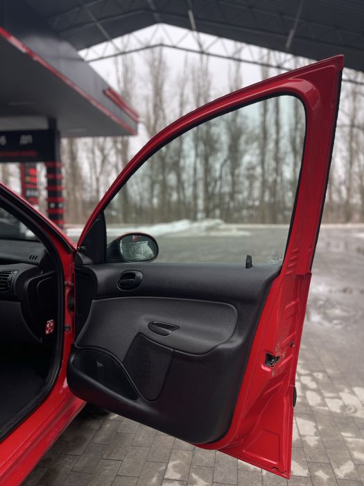 Продам Peugeot 206 1.4 Бензин Кондиционер ОБМЕН