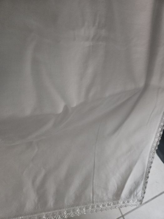 Toalha de renda feita à mão