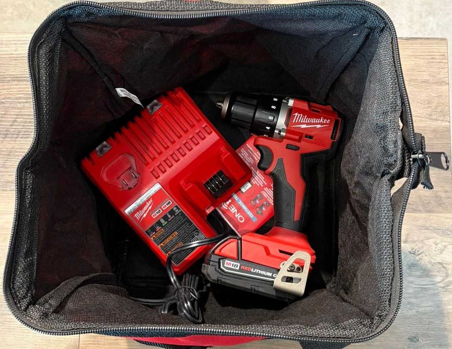 Wiertarko wkrętarka Milwaukee M18 (3601-21P) BLDDRC