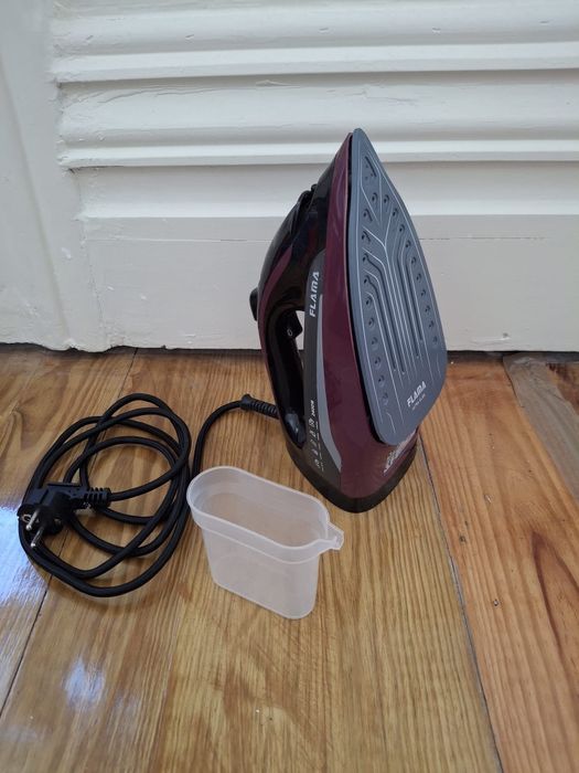 Ferro de engomar Flama 2400W