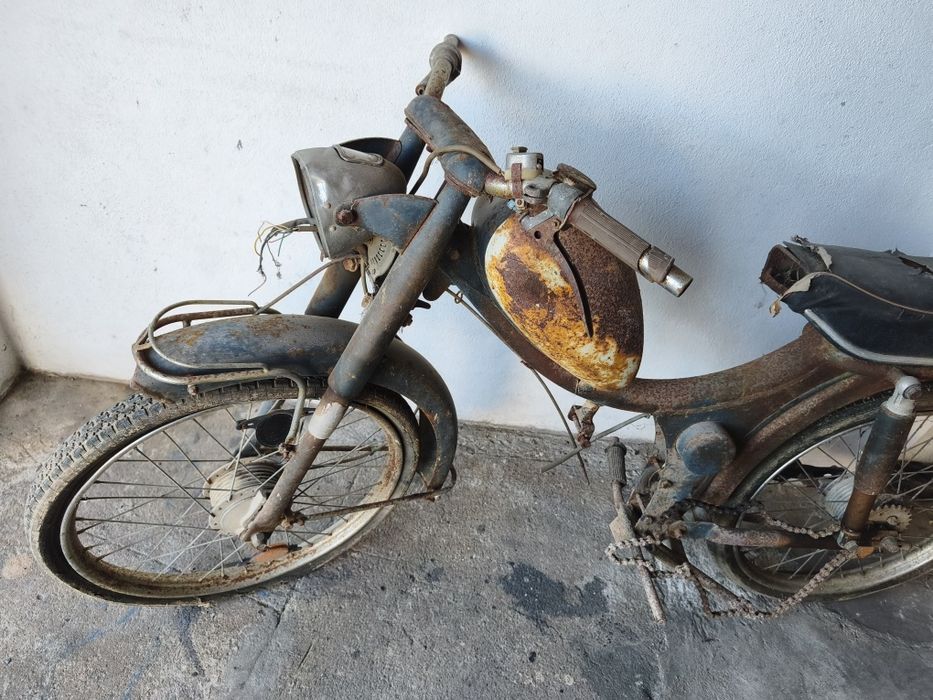 Vendo quadro de motorizada antiga