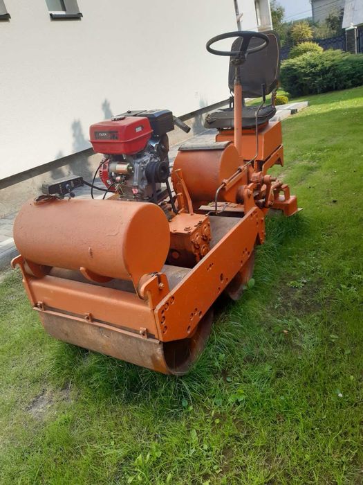 Продам каток дорожній