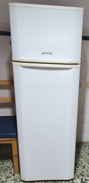 Frigorífico Smeg em óptimo estado
