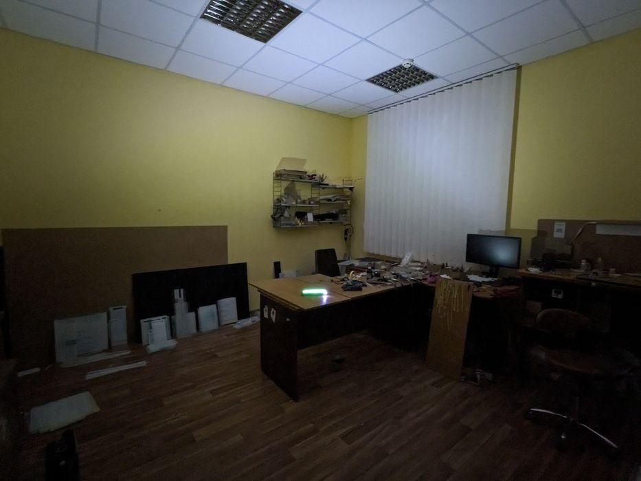 Фонарик на аккумуляторах 21700, до 35 часов работы