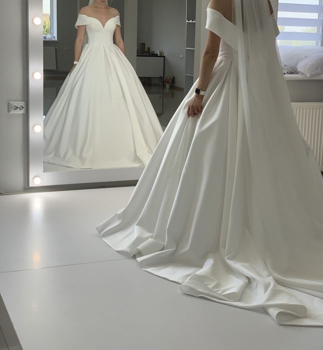 Весільна сукня продаж