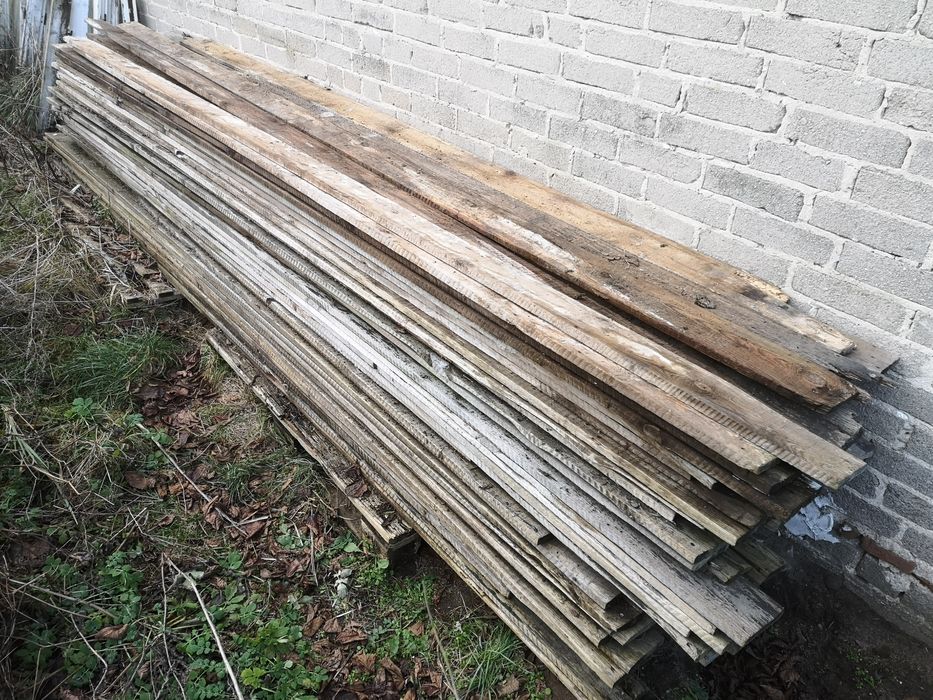 Deski z rozbiórki dachu