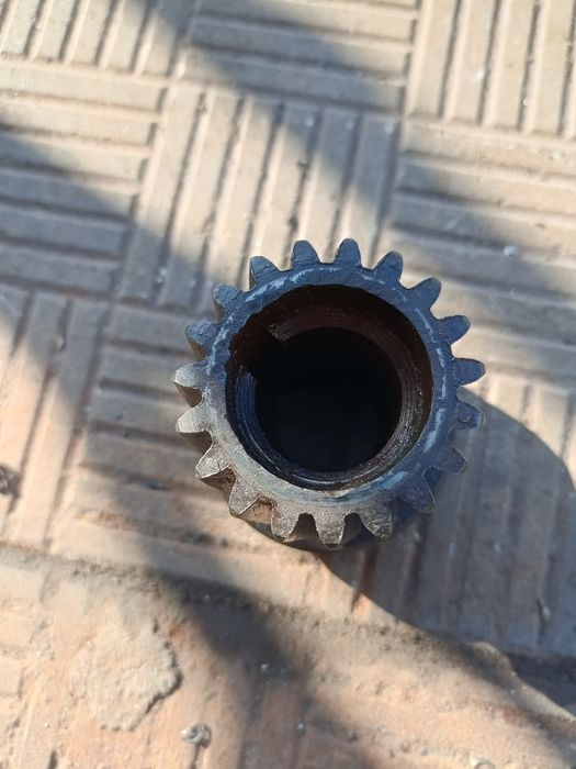 Шестерня косозуба