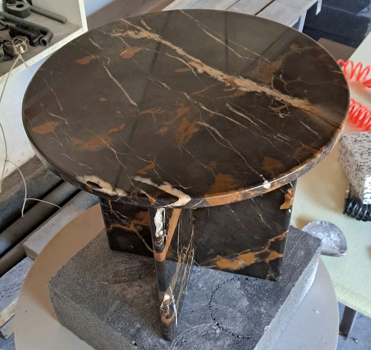 Blaty, numery na dom, drobiazgi itp.