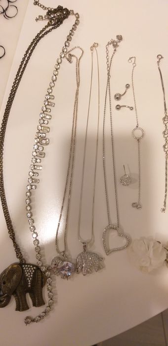 Naszyjniki i kolczyki srebrna i stal