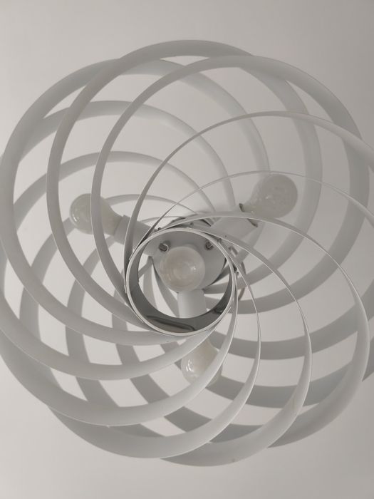 Lampa sufitowa biała