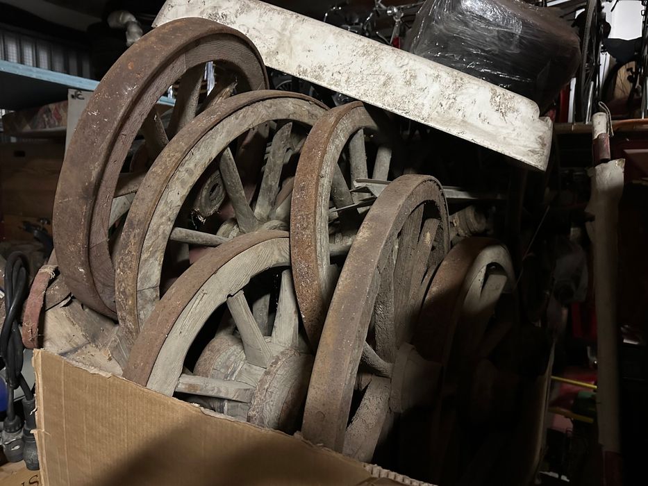 Rodas de carroça , vários tamanhos