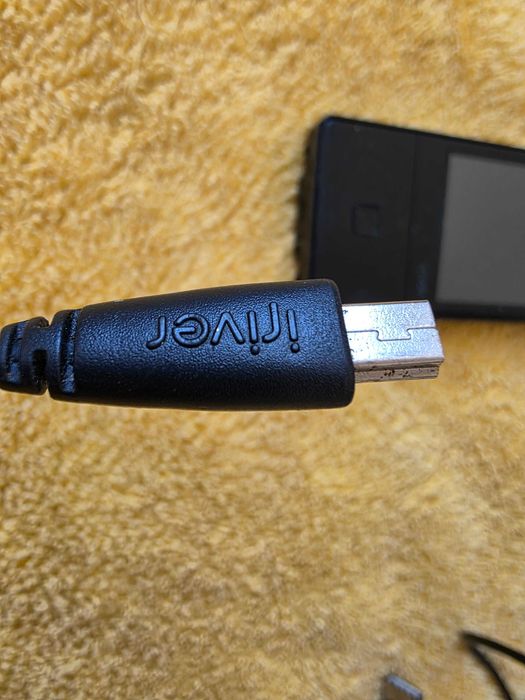 MP3-плеєр iRiver E100/4GB