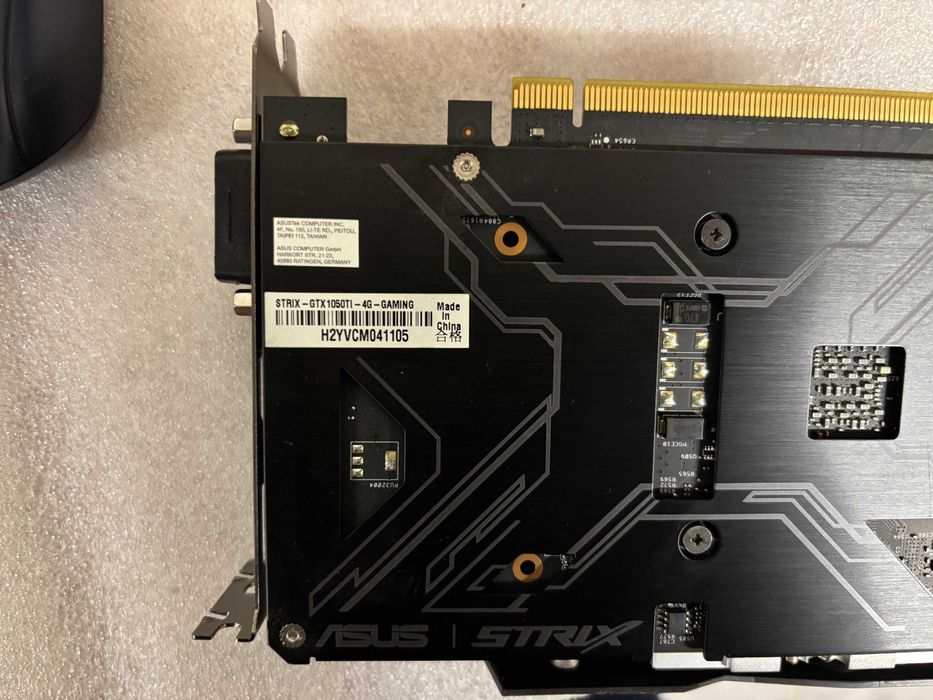 Placa gráfica Asus GTX 1050 Ti 4GB em bom estado