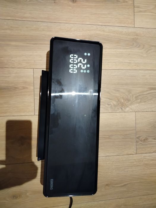 Kurtyna powietrzna szklana Every Q4  2kW grzejnik elektryczny, farelka