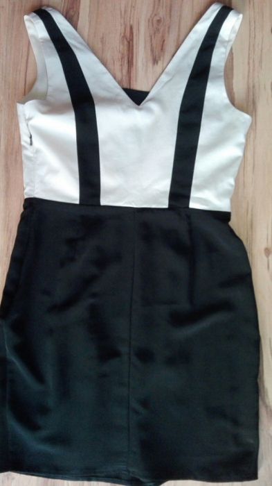 Elegancka sukienka s,m Oasis