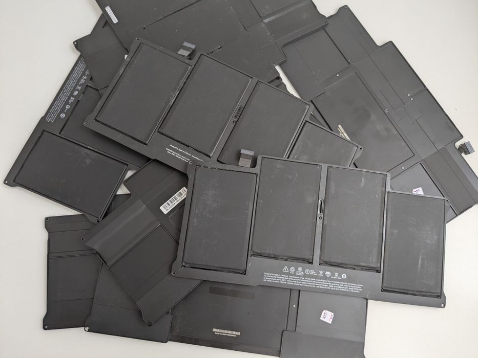 Батарея Аккмулятор A1496 A1405 для Macbook Air 13″ A1369 A1466
Батаре