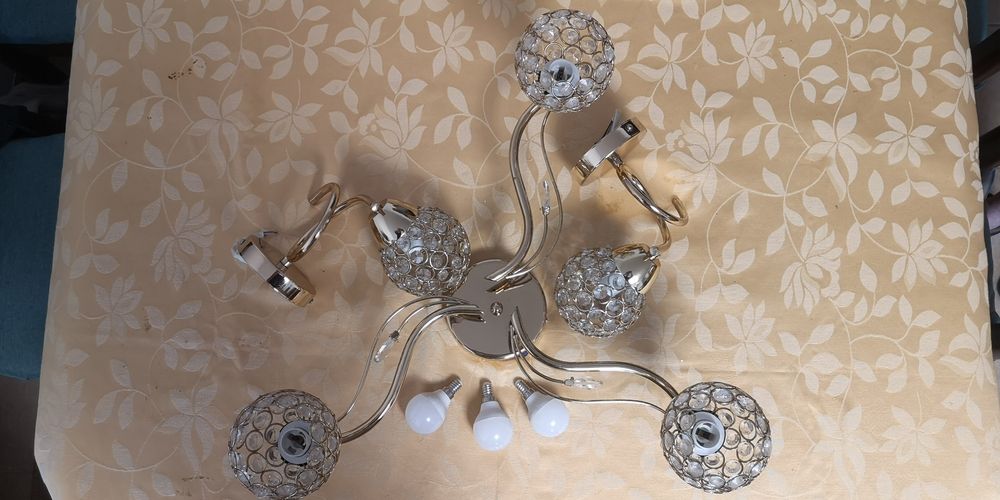 Conjunto de candeeiro de teto + 2 apliques – estilo moderno/contemporâneo – cromado. (usado)