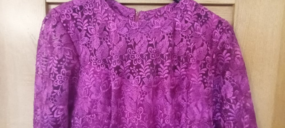 Sukienka mini fuksja koronkowa r.38