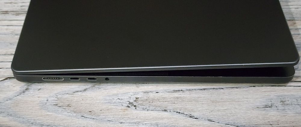 MacBook Pro 16 Mid 2023 M3 Space Black (MRW13) - 1450 магазин