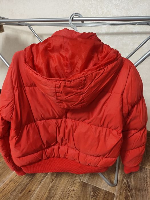 Курточка жіноча  46р