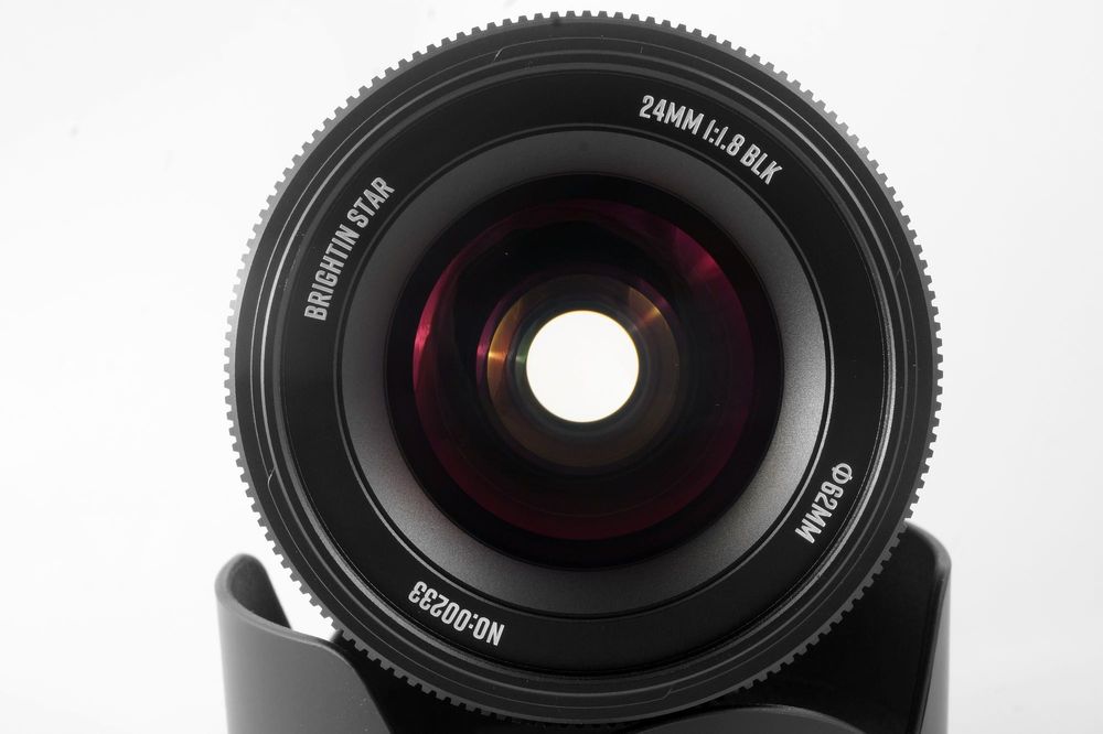 Об'єктив Brightin Star AF 24mm f/1.8 STM байонет Sony FE