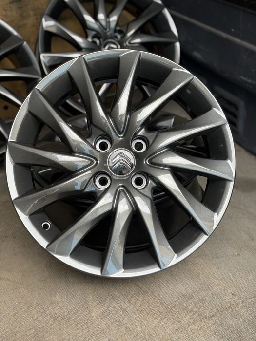 Диски 4 108 R17 Peugeot 3008  Citroen 4008 пежо ситроен титаны