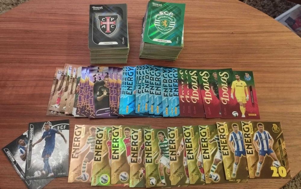 Cartas Panini Ídolos do Futebol Português 2025/2026 (Troco ou Vendo)