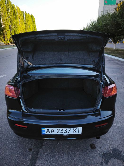 Mitsubishi Lancer 10