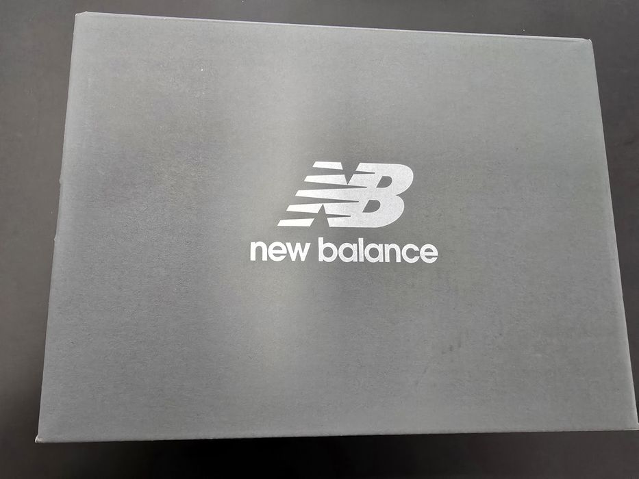 Vendo sapatilhas New Balance criança novas