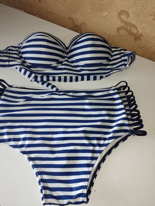 Купальник розмір M