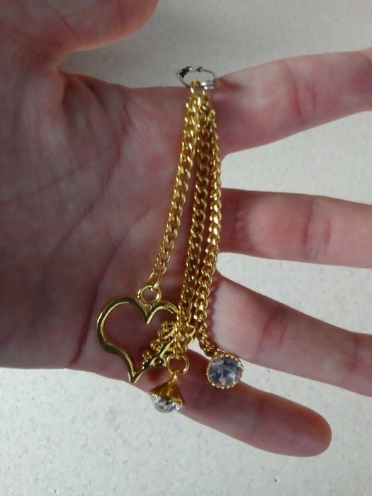 Broszka lub coś podobnego