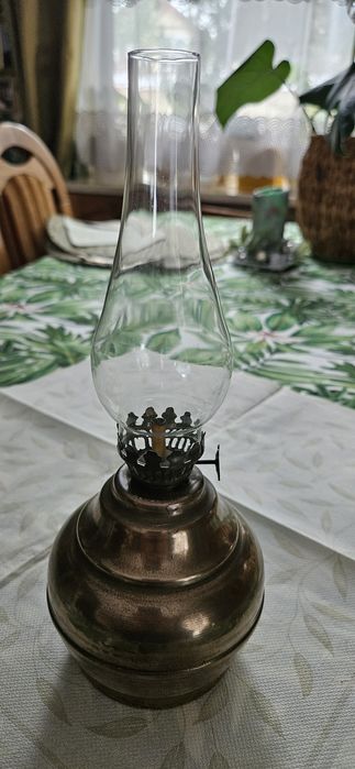 Oryginalna XIX wieczna lampa naftowa