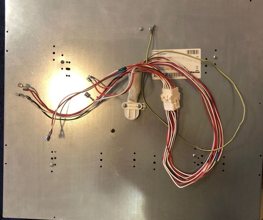 Запчастини Hansa BCCI64135020 Электродуховка комбинирования с плитой