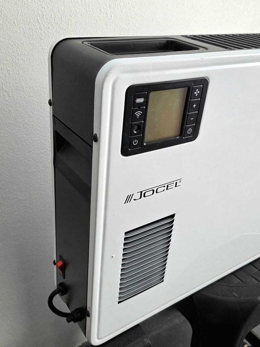 Aquecedor Jocel com comando à distância no telemóvel