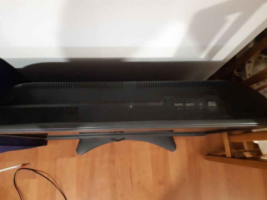 Televisão Sharp- liga mas não dá imagem.  Vendo ou troco