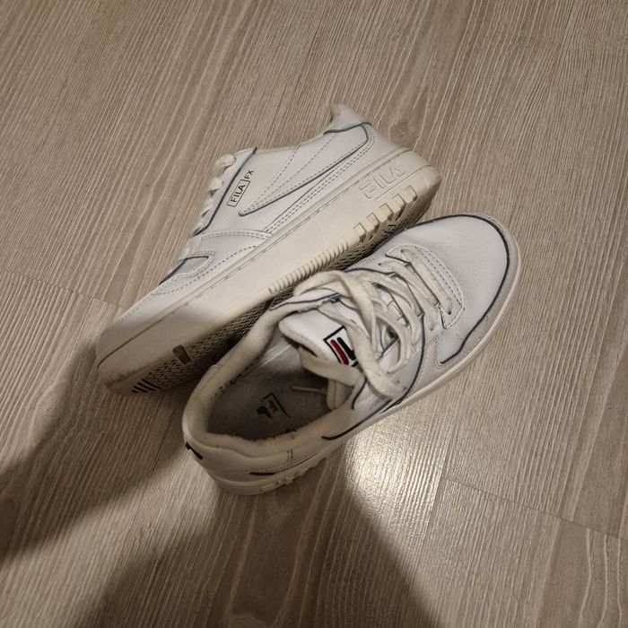 Sprzedam  Adidasy fila