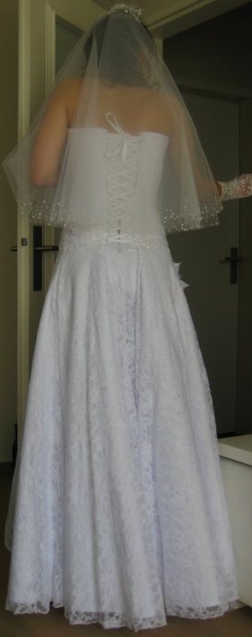 Продам оригинальное эффектное свадебное платье от Карандашевой