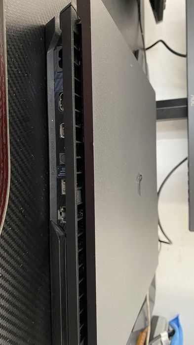 Ps4 pro 1tb como nova