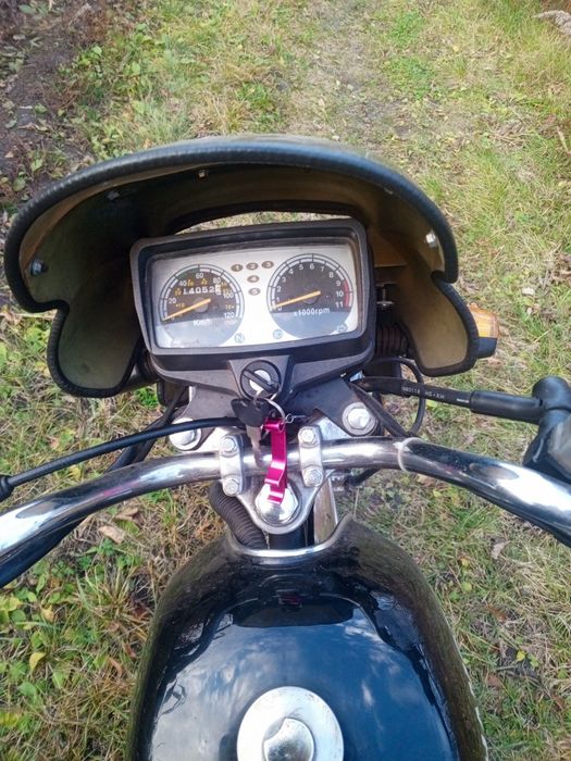 Продам мотоцикл ямасакі