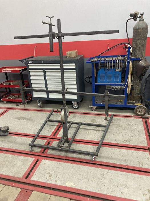 Стійка для окраса елементів