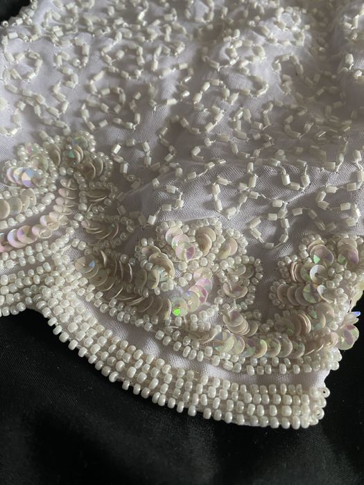 Блузка шовкова біла розшита бісером і паєтками НОВА