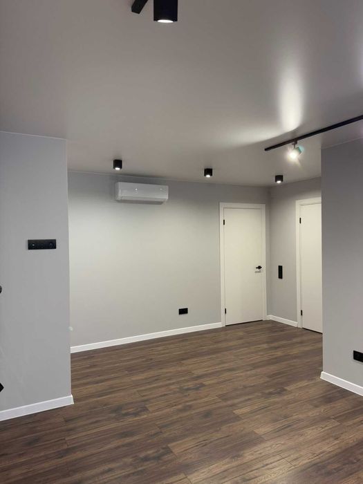 Продам 2 кiм.квартиру в новобудовi по вул .Козацька 9a