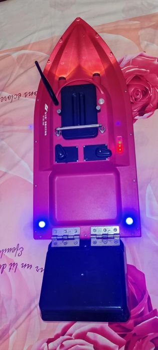 Кораблик для  рибалки: S70-30