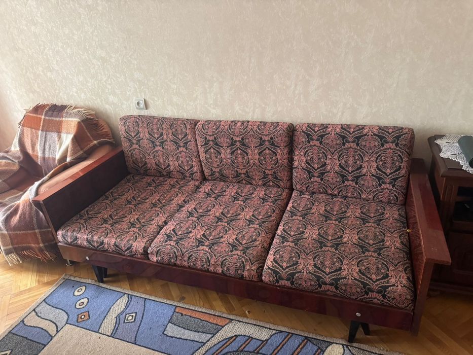 Диван-софа в вітальню. Вінниця, вул.Пирогова, самовивіз. Розкладається
