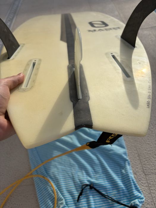 Prancha de Surf No-Brainer Mannkine + LFT 5’6” | 28,7L